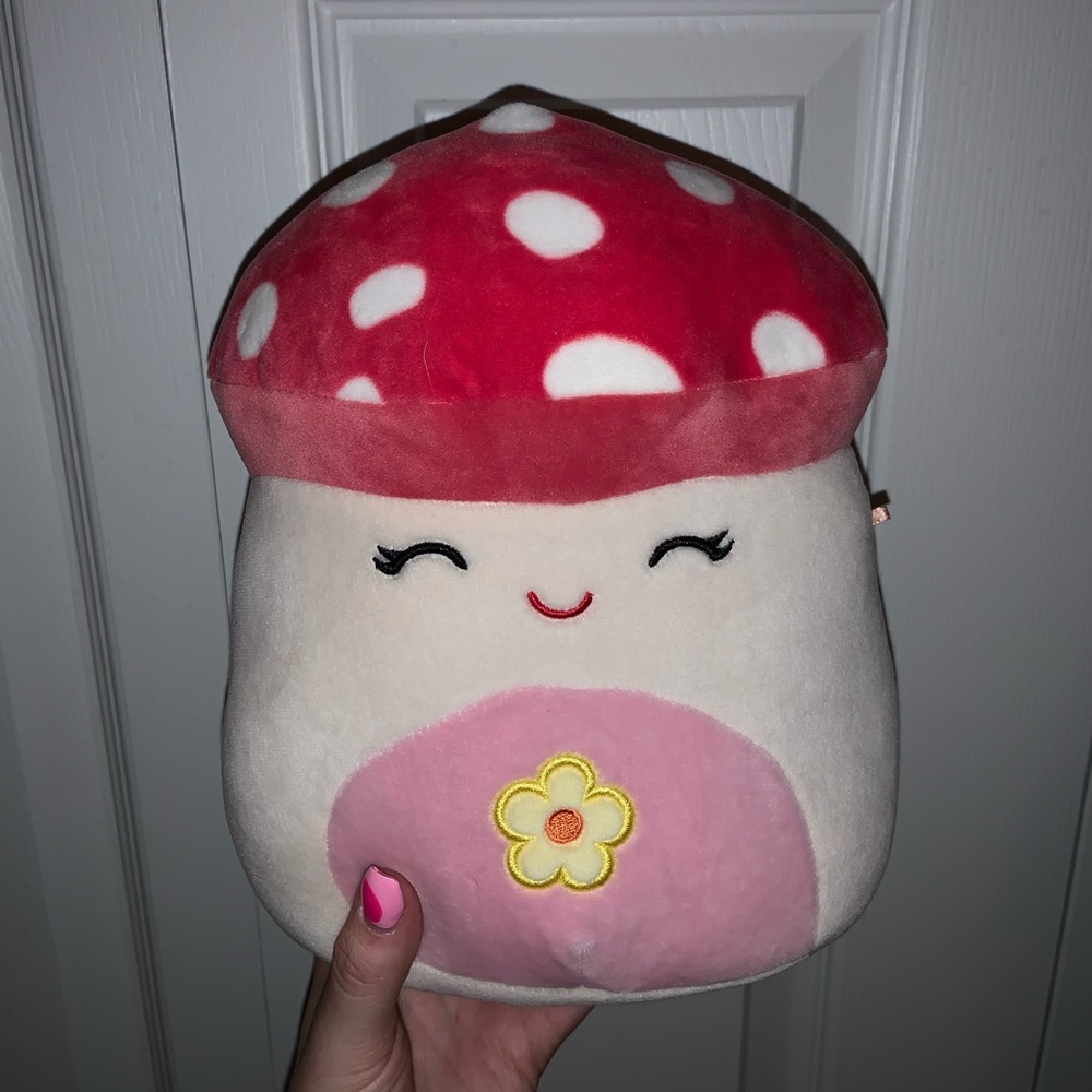 8” Sakina Squishmallow